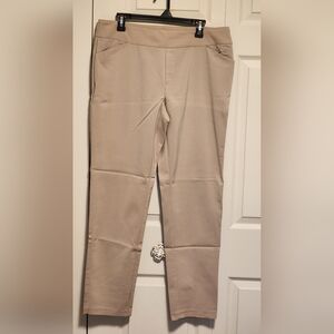 Pull•On Dress Pant in Taupe